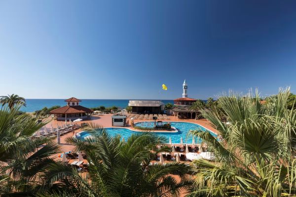 Ali Bey Club Manavgat - Resort with pools and palm trees